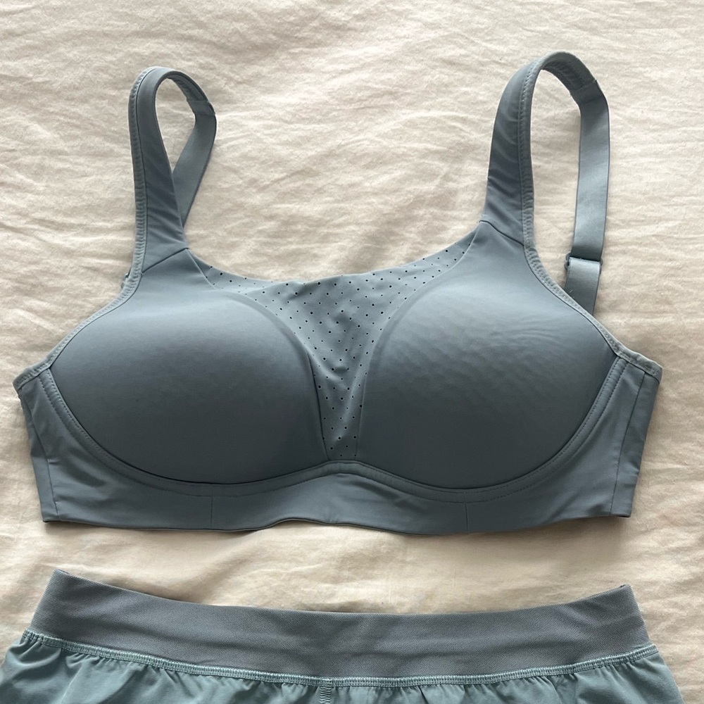 Lululemon Run Times Bra in Blue Cast 32DD